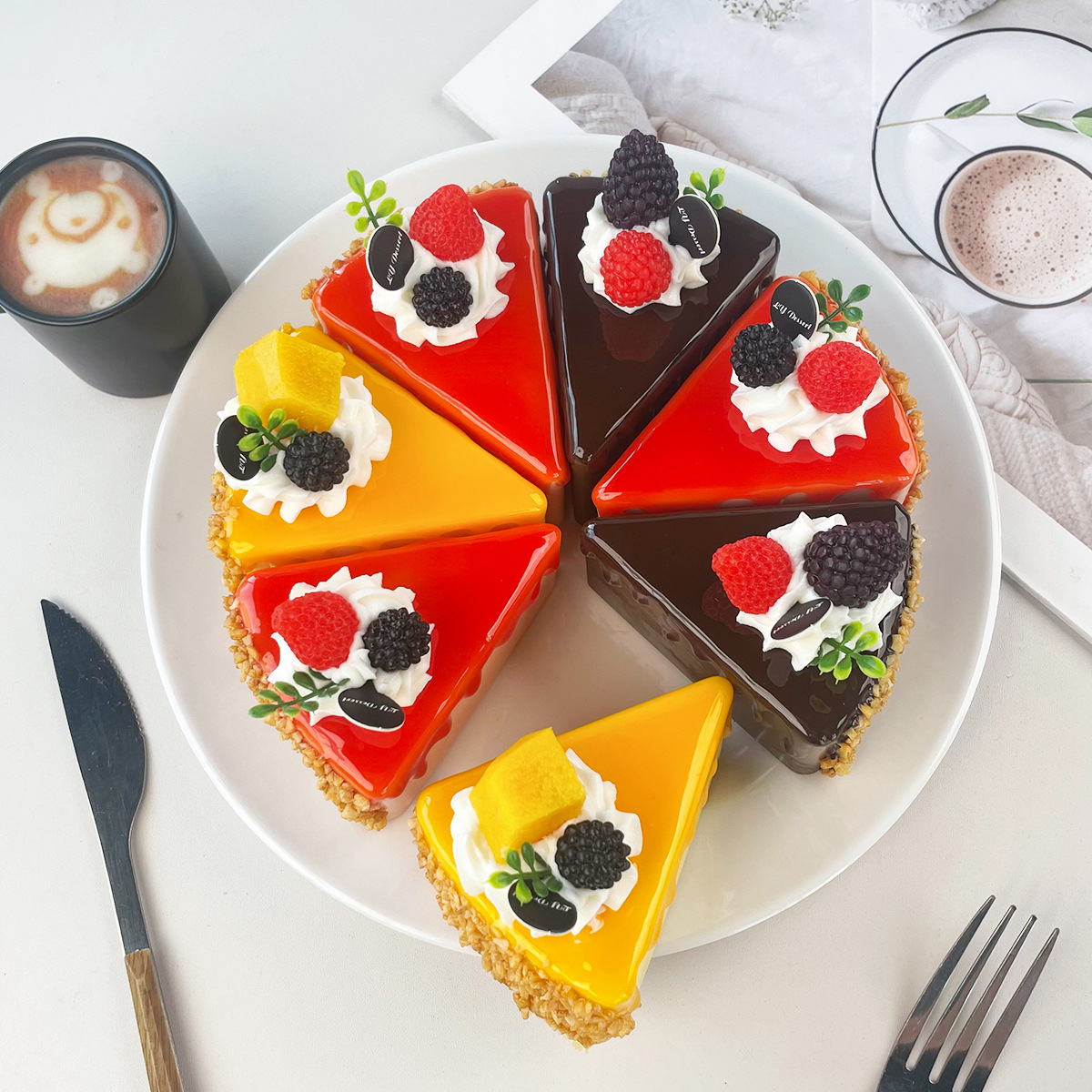 Fake Birthday Cake Simulation  - огляд і ціна Photography Triangle