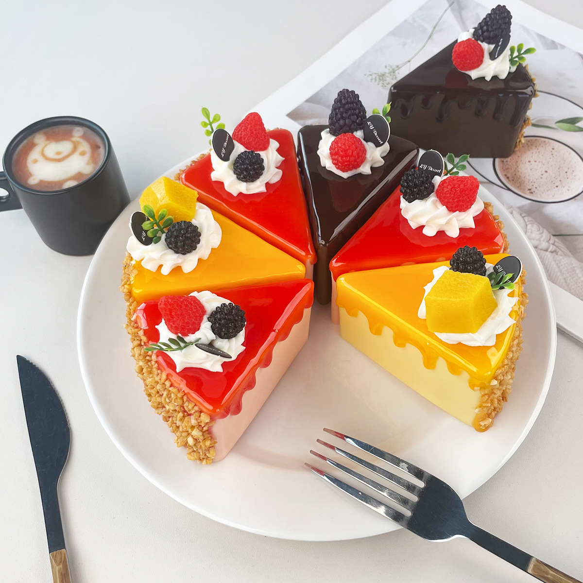 Fake Birthday Cake Simulation  - огляд і ціна Photography Triangle