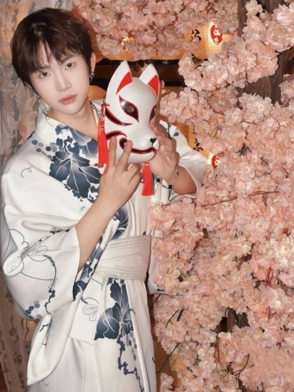 Traditional Men's Kimono Set F - огляд і ціна Photography Online
