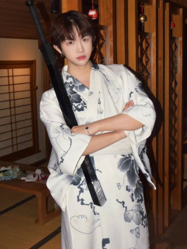 Traditional Men's Kimono Set F - огляд і ціна Photography Online