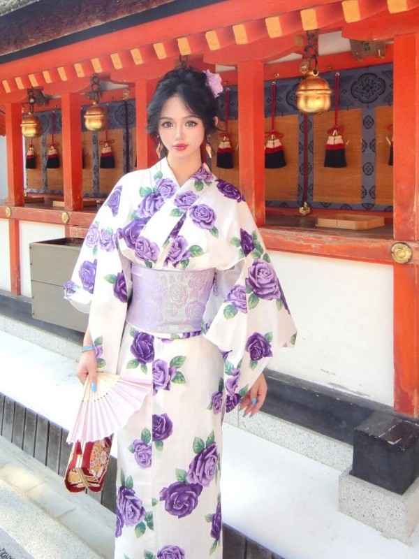Traditional Japanese Kimono St - огляд і ціна Photography Online